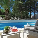 In Daire Makarska